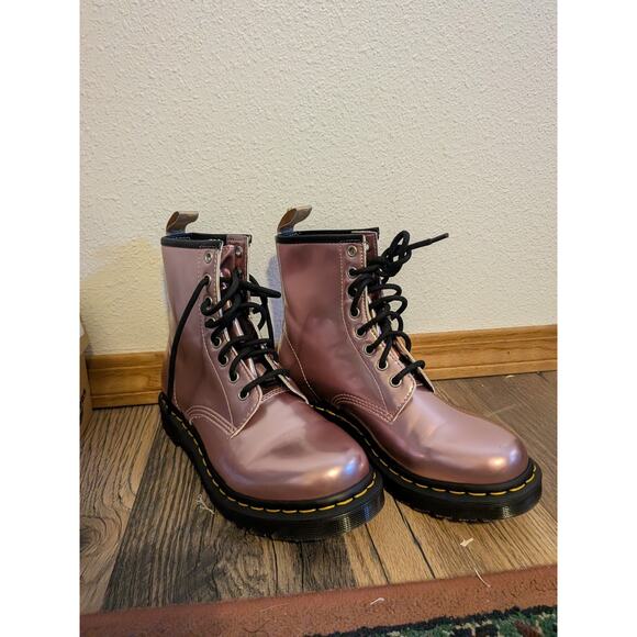 Dr. Martens Women's 1460 Vegan Pink Metallic Goldmix Ankle Combat Boots size 7 - Picture 1 of 7